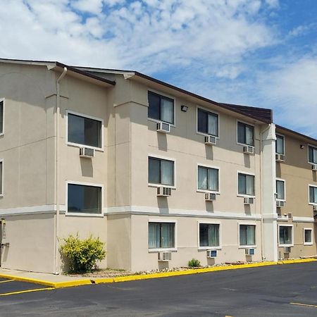 Boarders Inn & Suites By Cobblestone Hotels Waterloo Cedar Falls Exteriér fotografie